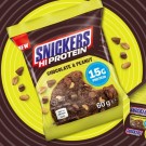 Snickers Protein Cookie, 12 x 60g, Chocolate & Peanut thumbnail